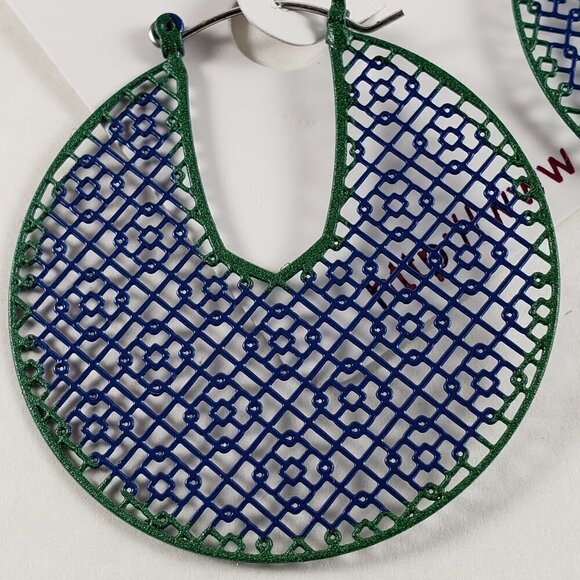 Stunning Women's Blue & Green Filigree Design Teardrop Earrings Silver tone Lock - Picture 1 of 3
